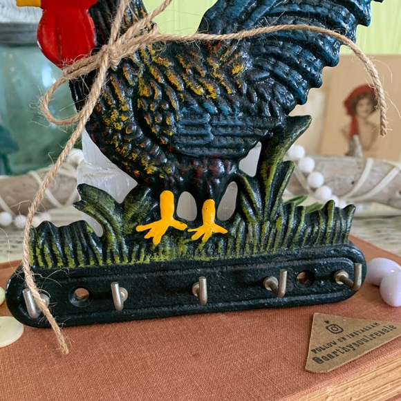 Vintage Key Rack 🐓 - Picture 5 of 10
